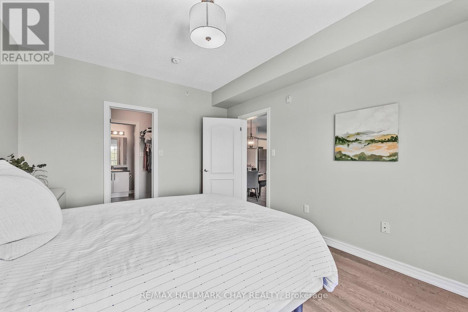 407 - 40 Ferndale Drive S, Barrie (Ardagh), Ontario  L4N 2L3 - Photo 12 - S12193713