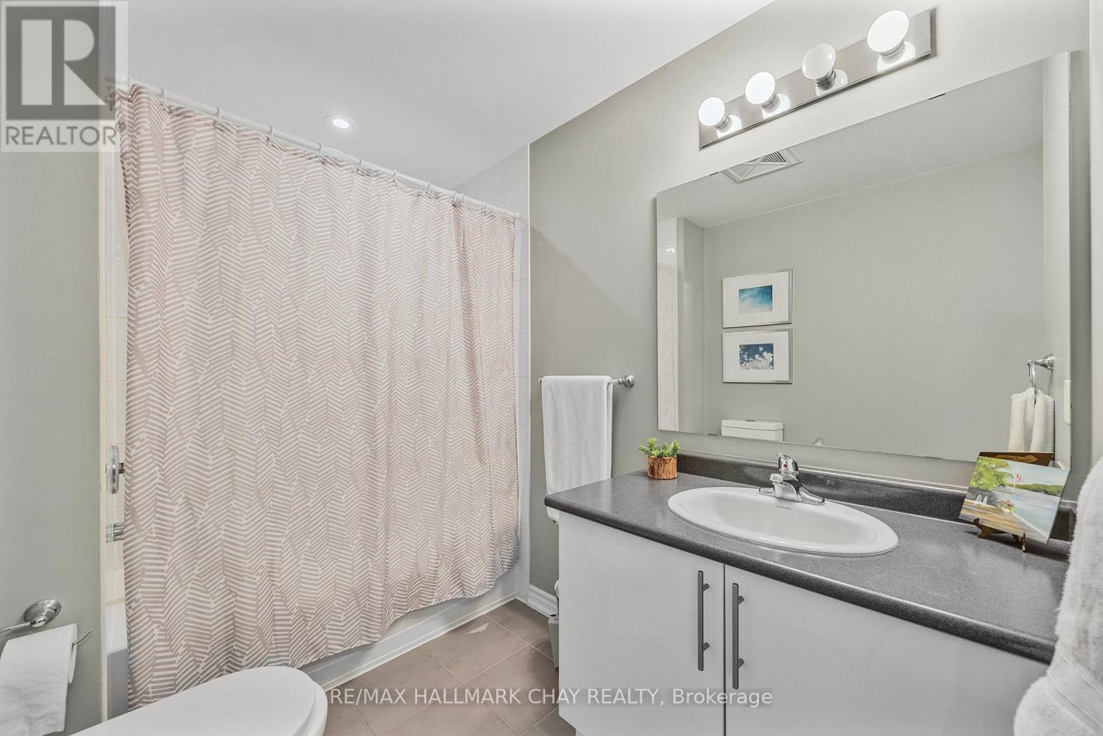407 - 40 Ferndale Drive S, Barrie (Ardagh), Ontario  L4N 2L3 - Photo 17 - S12193713