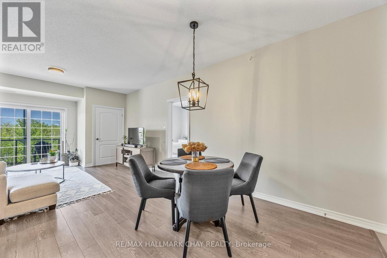 407 - 40 Ferndale Drive S, Barrie (Ardagh), Ontario  L4N 2L3 - Photo 7 - S12193713