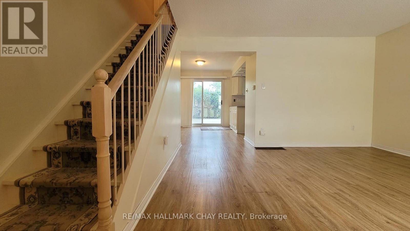 K2 - 63 Ferris Lane, Barrie, Ontario  L4M 5C4 - Photo 6 - S12180495