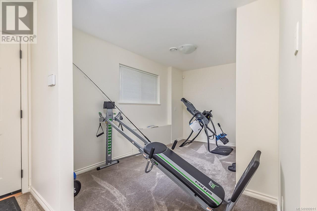 Property at 1112 Aery View Way image 5