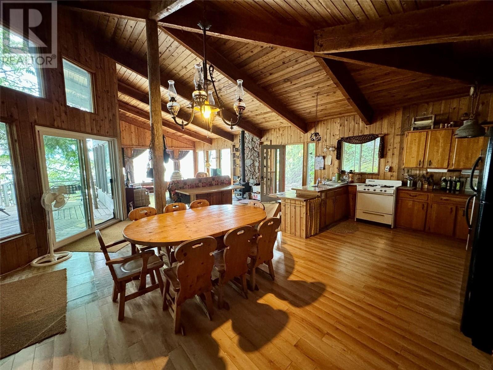 8 Aline Hills Lake, Shuswap Lake, BC V0E2V1