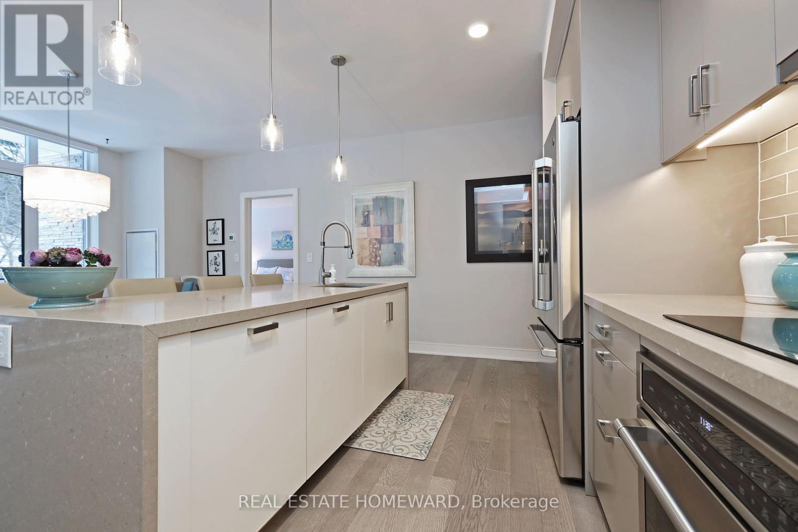 108 - 1575 Lakeshore Road W, Mississauga (Clarkson), Ontario  L5J 0B1 - Photo 12 - W12193712