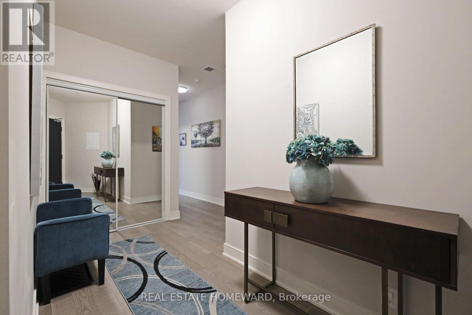 108 - 1575 Lakeshore Road W, Mississauga (Clarkson), Ontario  L5J 0B1 - Photo 6 - W12193712