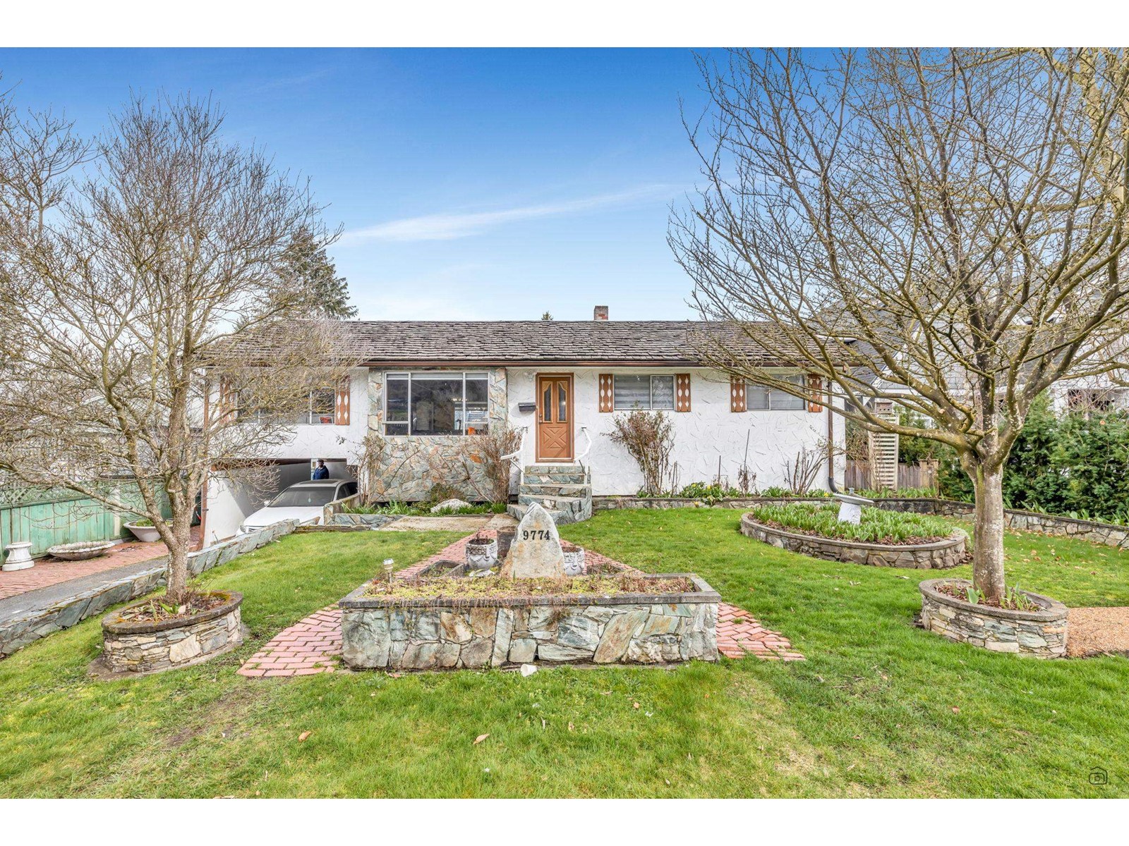 9774 131A STREET, surrey, British Columbia
