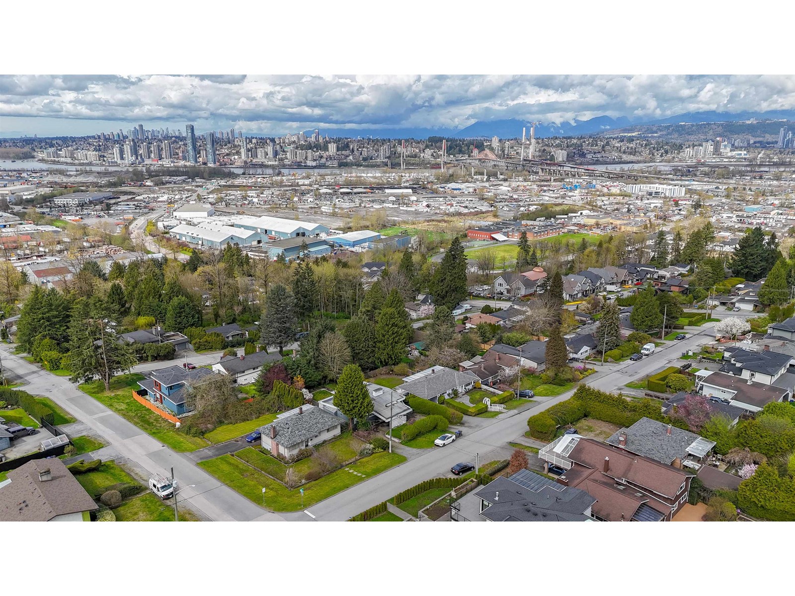 10327 125 Street, Surrey, British Columbia  V3V 4Y6 - Photo 39 - R3010838