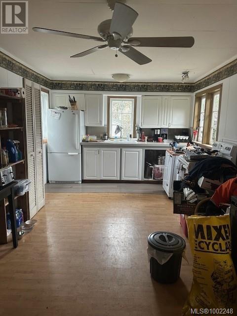 Property at 608 Harewood Rd image 3
