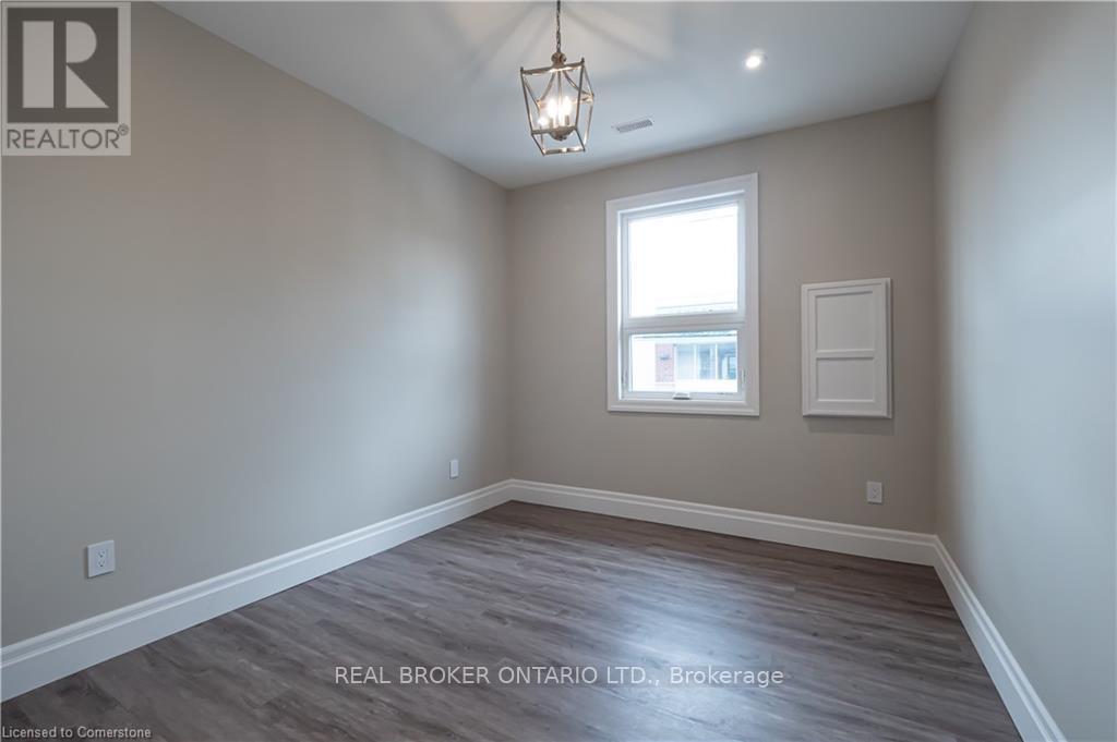 Unit 2 - 145 Wellington Street N, Hamilton, Ontario  L8R 1N4 - Photo 10 - X12193735