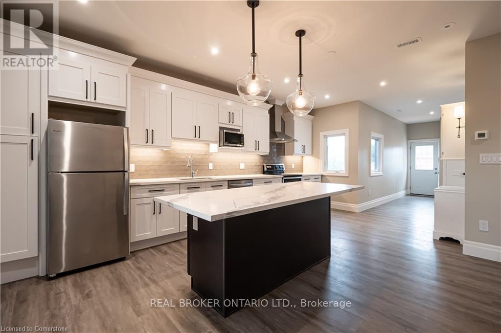 Unit 2 - 145 Wellington Street N, Hamilton, Ontario  L8R 1N4 - Photo 2 - X12193735