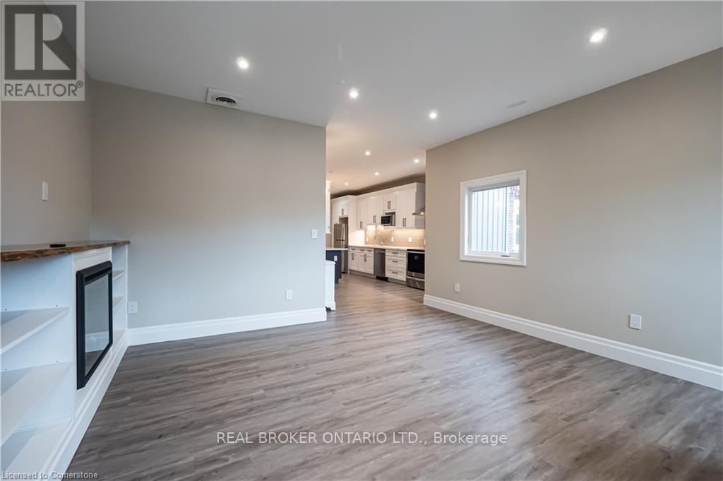 Unit 2 - 145 Wellington Street N, Hamilton, Ontario  L8R 1N4 - Photo 5 - X12193735