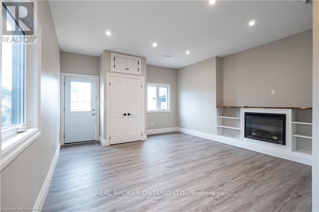 Unit 2 - 145 Wellington Street N, Hamilton, Ontario  L8R 1N4 - Photo 6 - X12193735