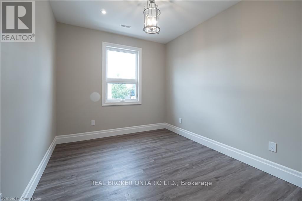 Unit 2 - 145 Wellington Street N, Hamilton, Ontario  L8R 1N4 - Photo 7 - X12193735