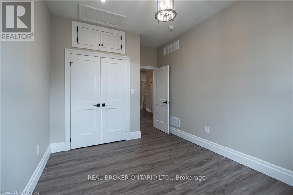 Unit 2 - 145 Wellington Street N, Hamilton, Ontario  L8R 1N4 - Photo 8 - X12193735