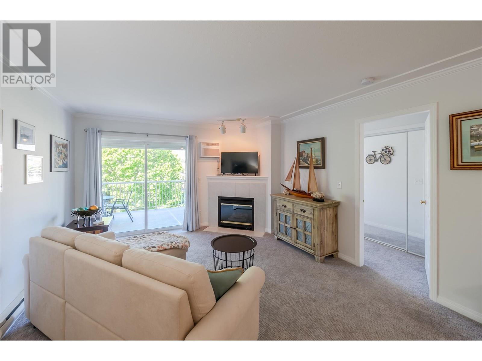 329 Rigsby Street Unit# 406, Penticton, British Columbia  V2A 5S6 - Photo 2 - 10350629