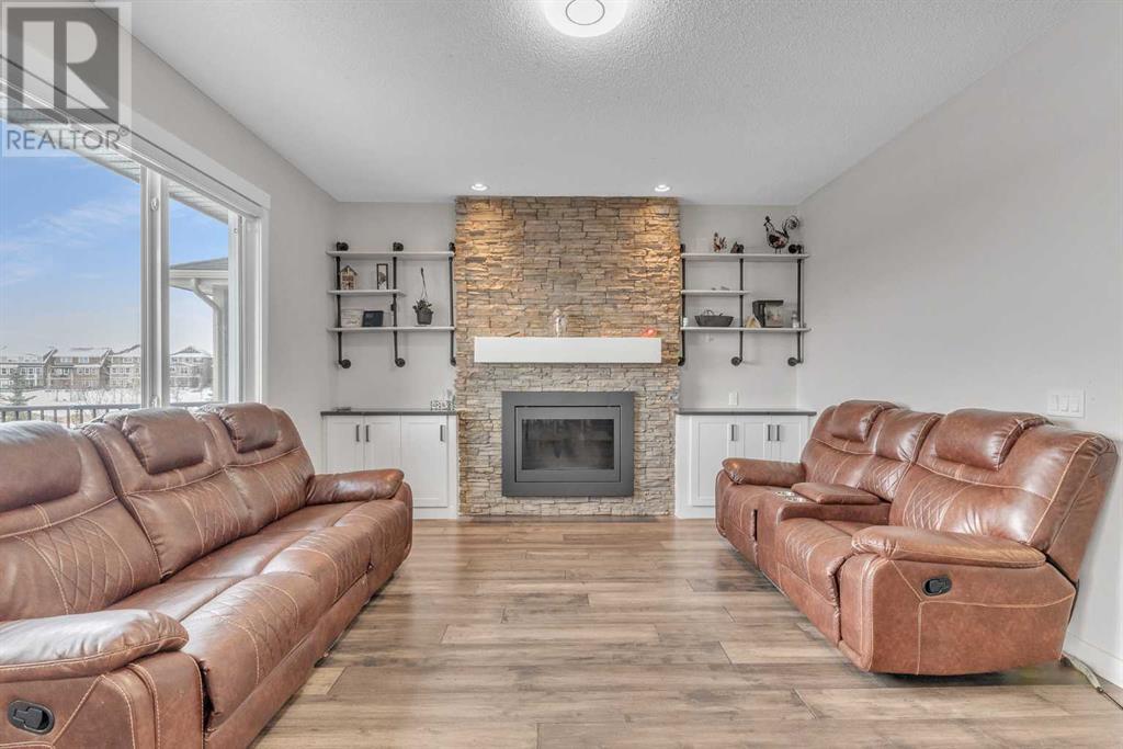 Property at 69 Sundown Grove image 3