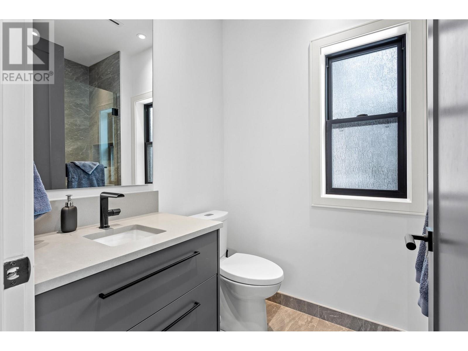 2969 Cove Place, Coquitlam, British Columbia  V3C 3R6 - Photo 29 - R3010399