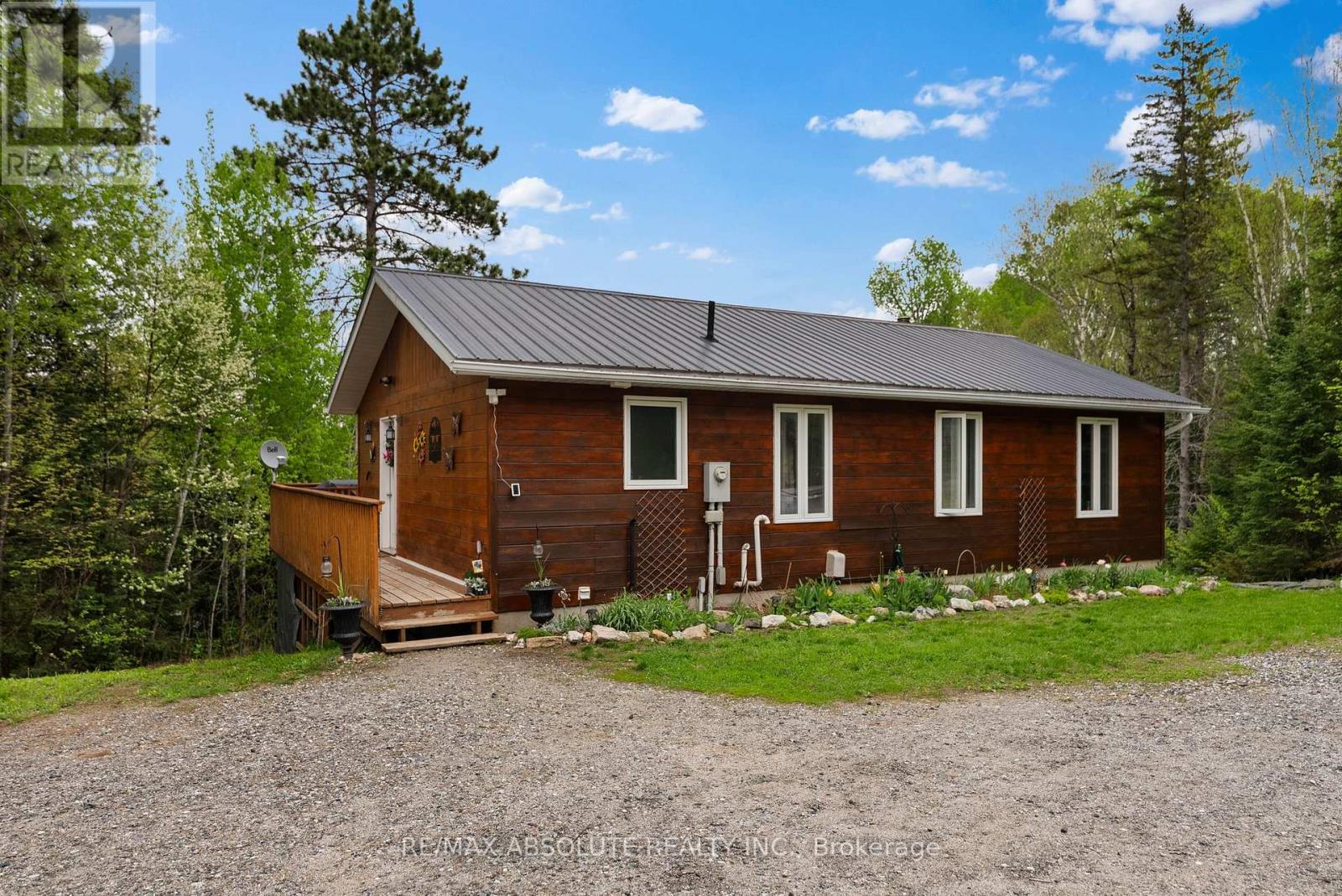 4666 Matawatchan Road, Greater Madawaska, Ontario  K0J 2R0 - Photo 2 - X12193775
