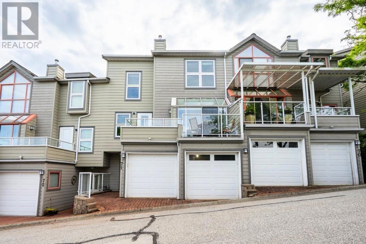71 323 GOVERNORS COURT, new westminster, British Columbia