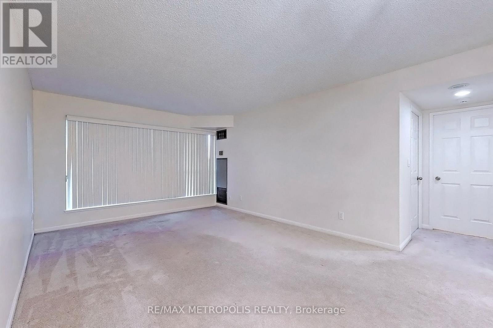504 - 7 Carlton Street, Toronto, Ontario  M5B 2M3 - Photo 10 - C12193772