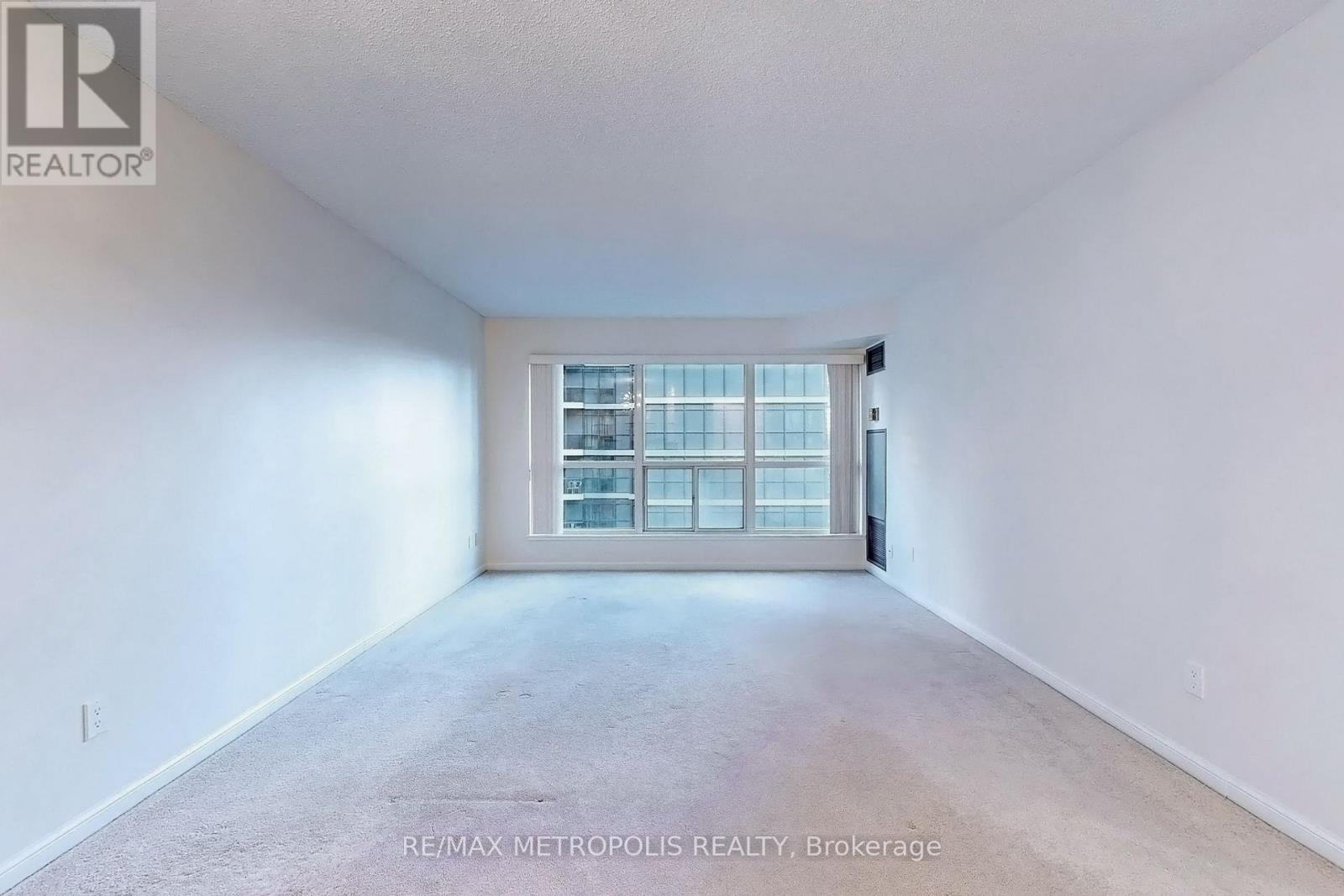504 - 7 Carlton Street, Toronto, Ontario  M5B 2M3 - Photo 5 - C12193772