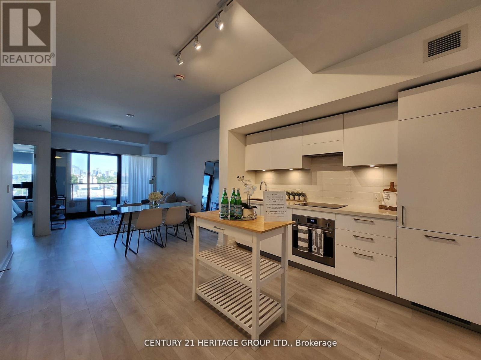 614 - 33 Frederick Todd Way, Toronto, Ontario  M4G 0C9 - Photo 5 - C12193791