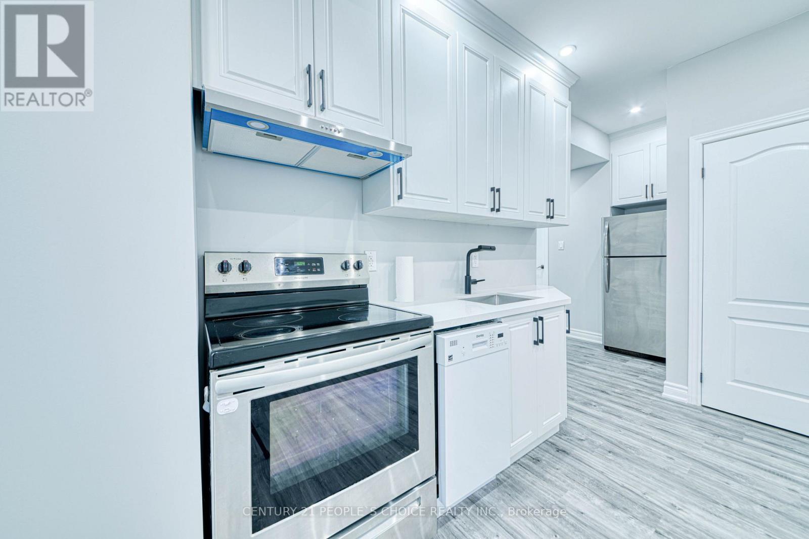 74 Henry Smith Avenue, Clarington, Ontario  L1C 0W1 - Photo 11 - E12189295