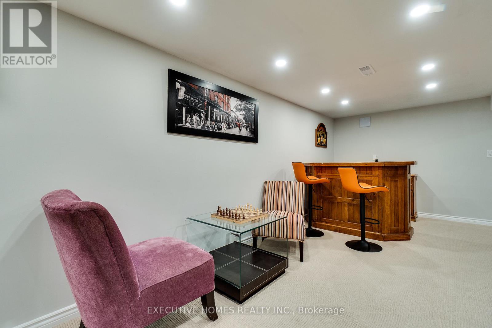 208 Glen Oak Drive, Oakville, Ontario  L6K 2J2 - Photo 33 - W12063252