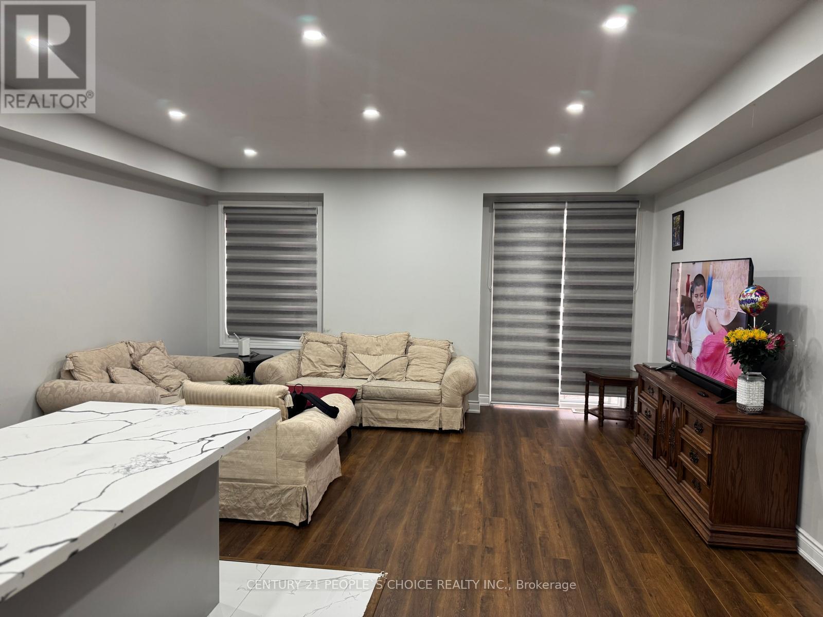 Upper - 597 Remembrance Road, Brampton, Ontario  L7A 4L2 - Photo 7 - W12192145