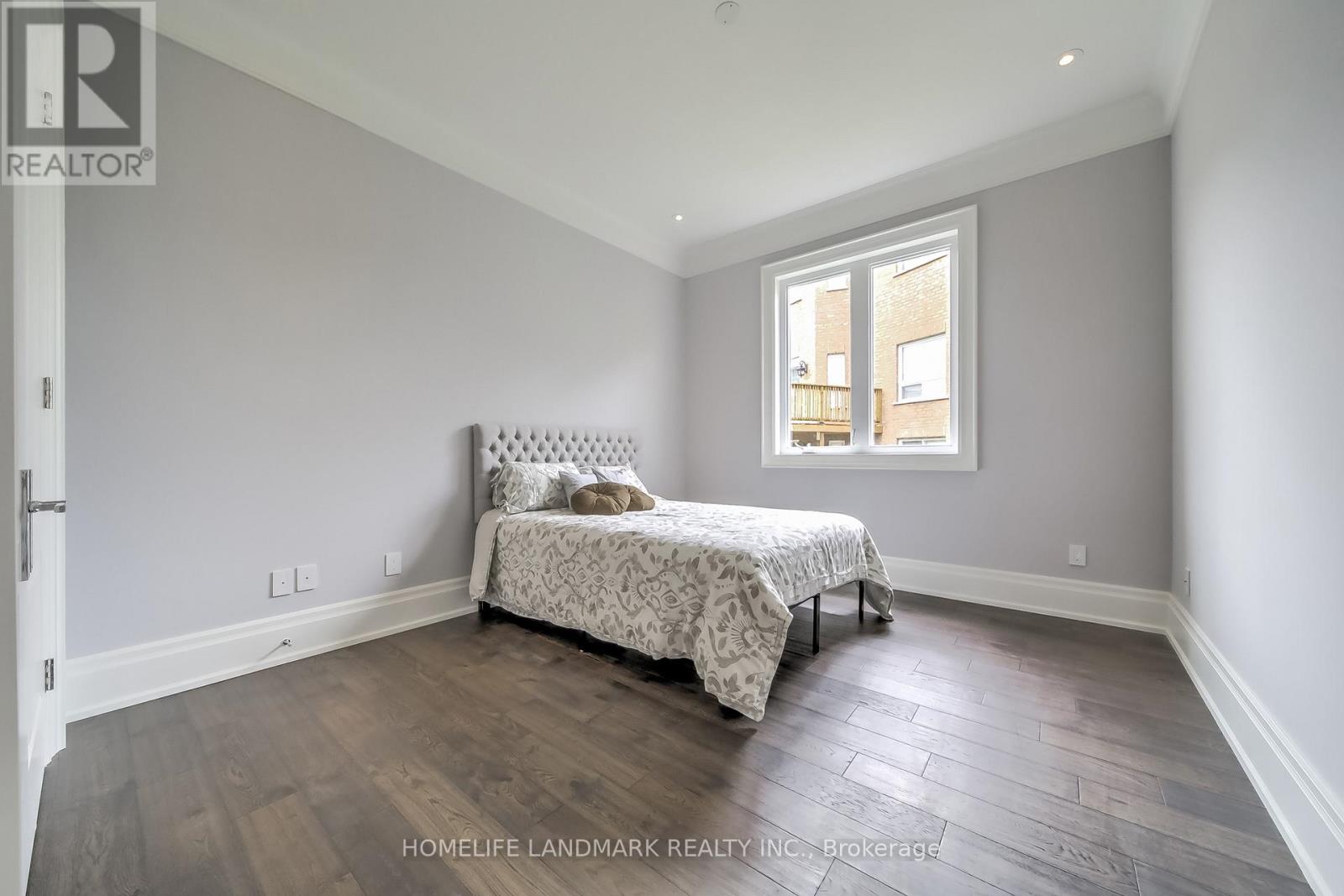 75 Naughton Drive, Richmond Hill, Ontario  L4C 8B3 - Photo 11 - N12193792