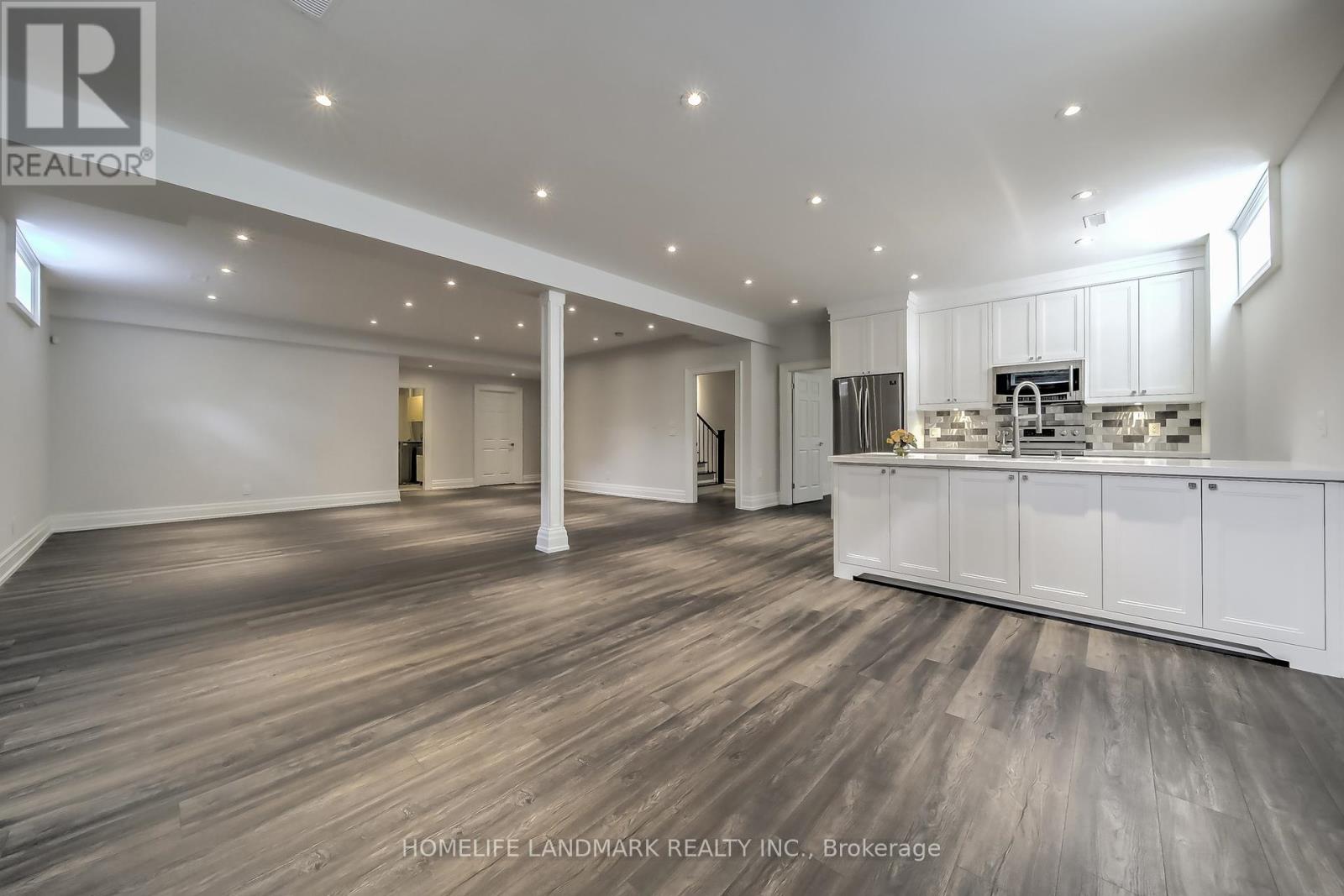 75 Naughton Drive, Richmond Hill, Ontario  L4C 8B3 - Photo 23 - N12193792
