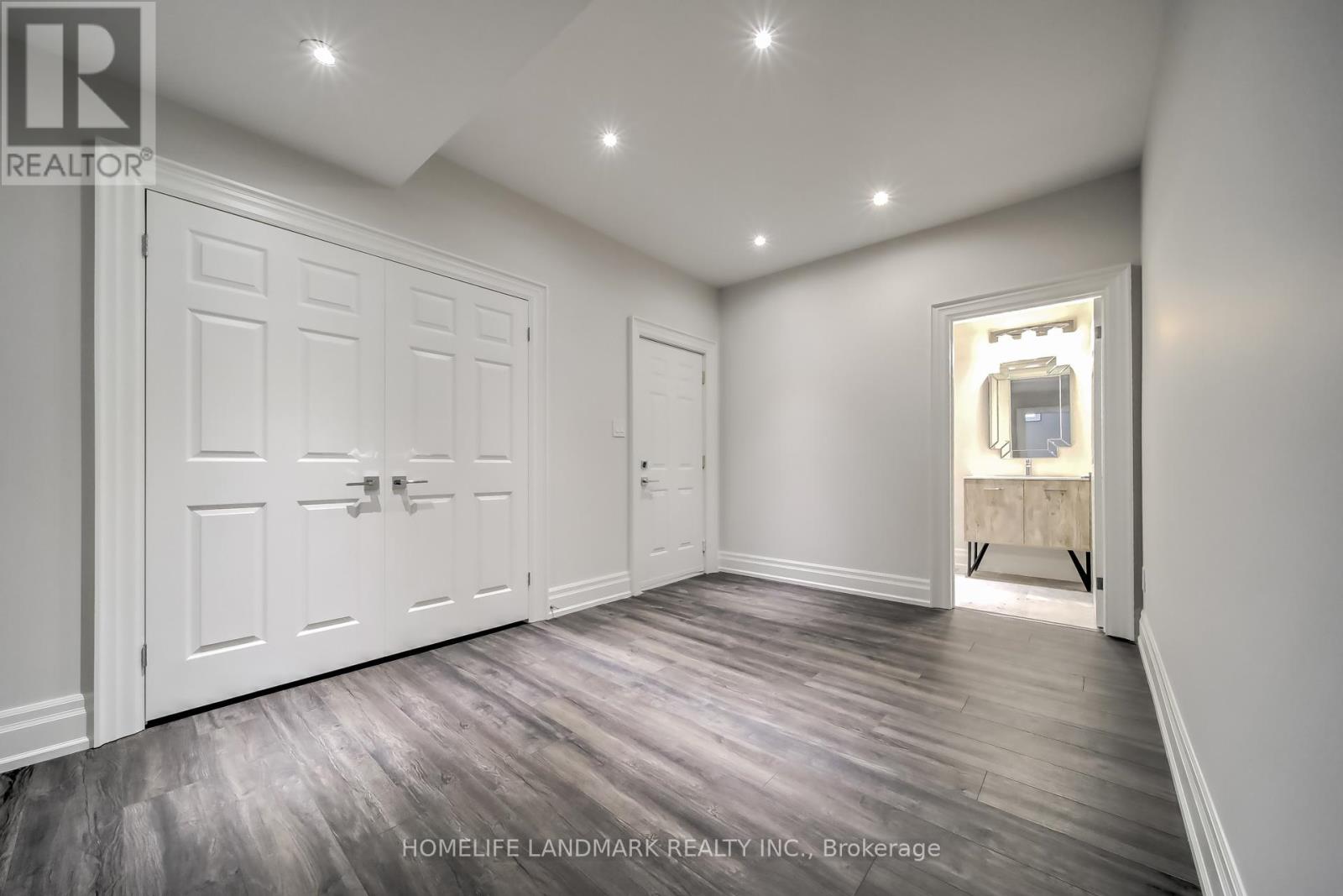 75 Naughton Drive, Richmond Hill, Ontario  L4C 8B3 - Photo 28 - N12193792