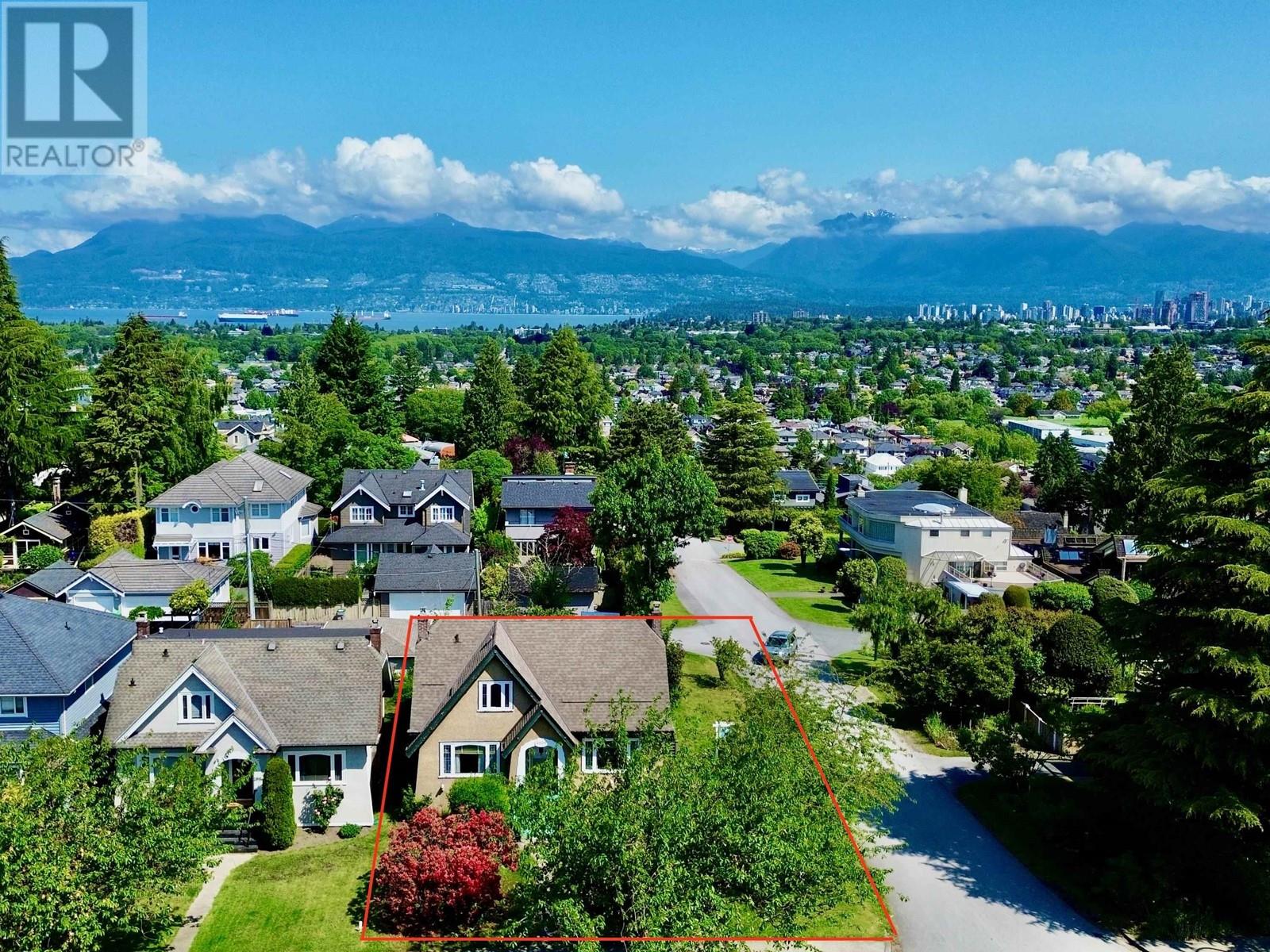 2805 W 30TH AVENUE, Vancouver, British Columbia