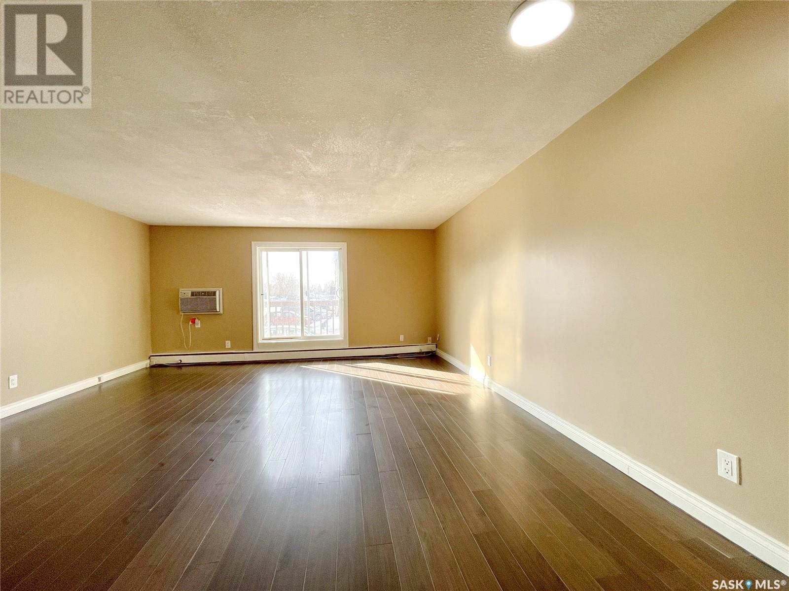 Property at 205 522 X AVENUE S image 3