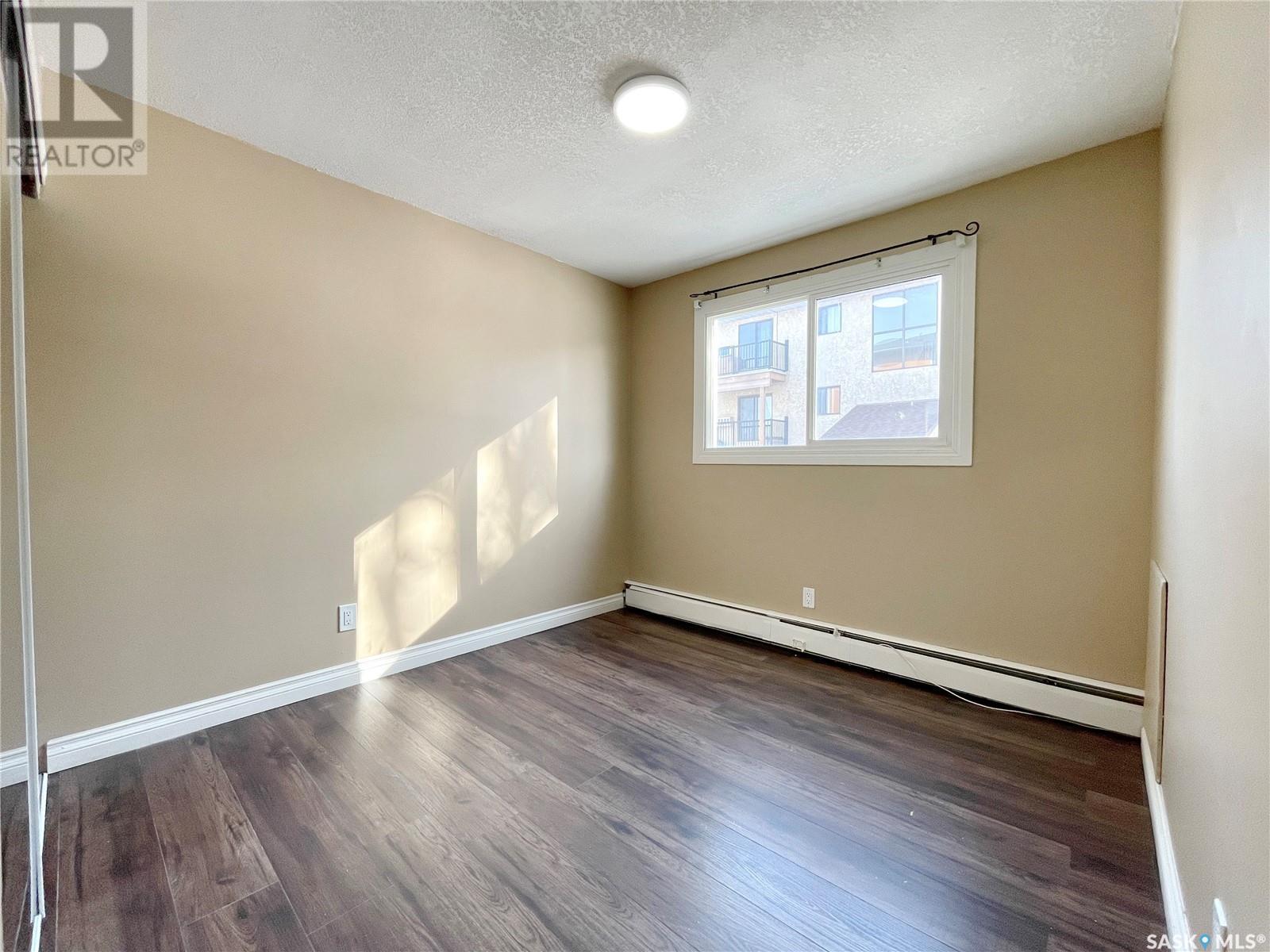 205 522 X Avenue S, Saskatoon, Saskatchewan  S7M 4X9 - Photo 8 - SK008165