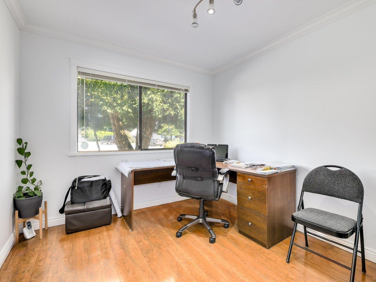 14084 17b Avenue, Surrey, British Columbia  V4A 6S8 - Photo 5 - R3010091