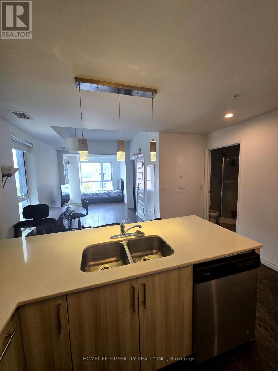 905-Tower 1 - 158 King Street N, Waterloo, Ontario  N2J 2Y2 - Photo 3 - X12152637