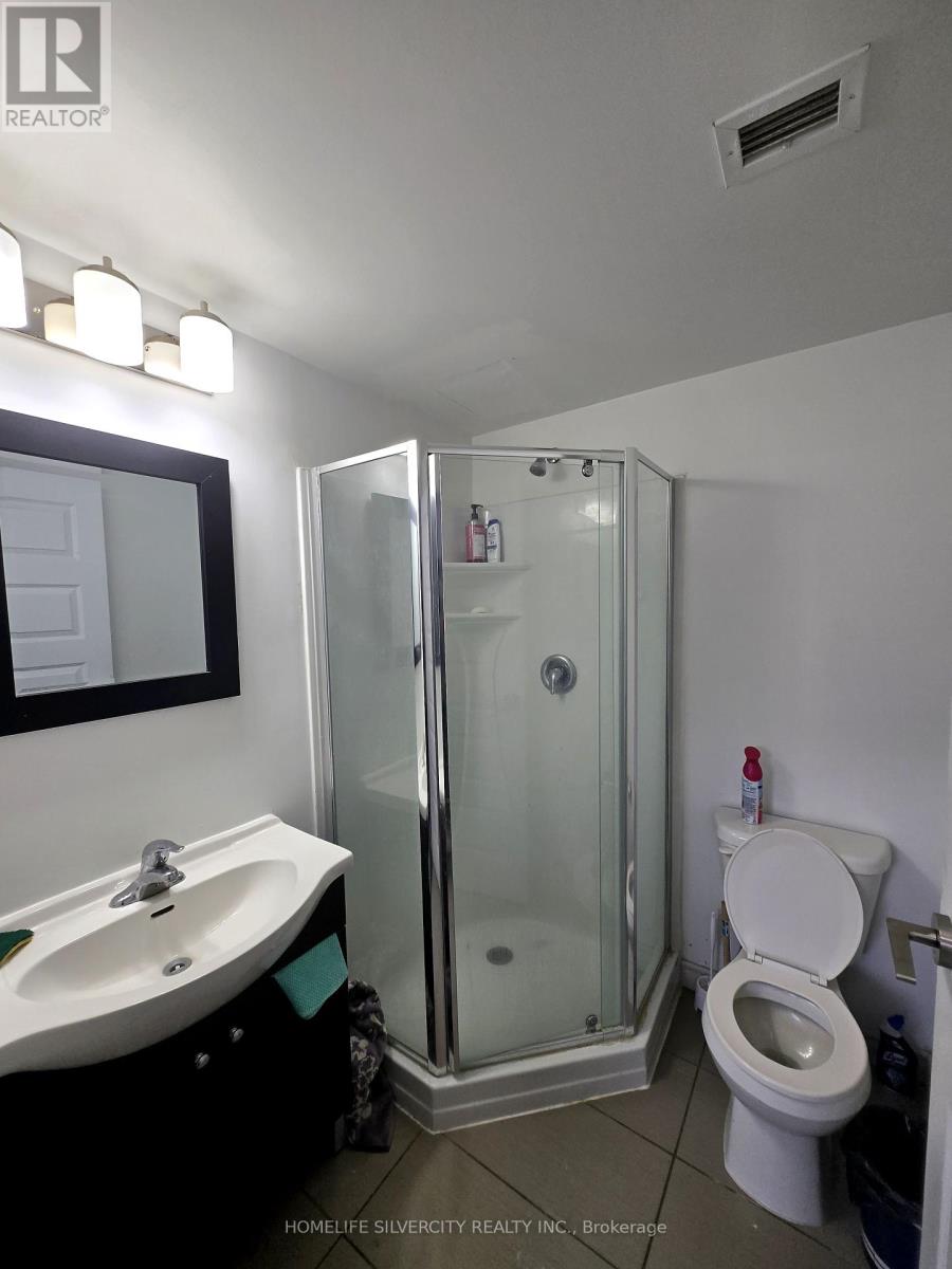 905-Tower 1 - 158 King Street N, Waterloo, Ontario  N2J 2Y2 - Photo 14 - X12152637