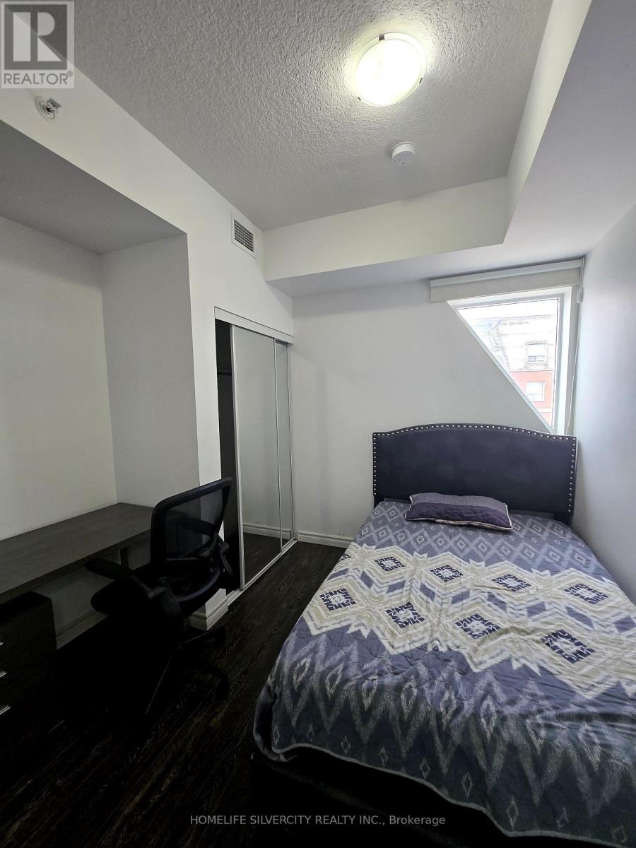 905-Tower 1 - 158 King Street N, Waterloo, Ontario  N2J 2Y2 - Photo 15 - X12152637
