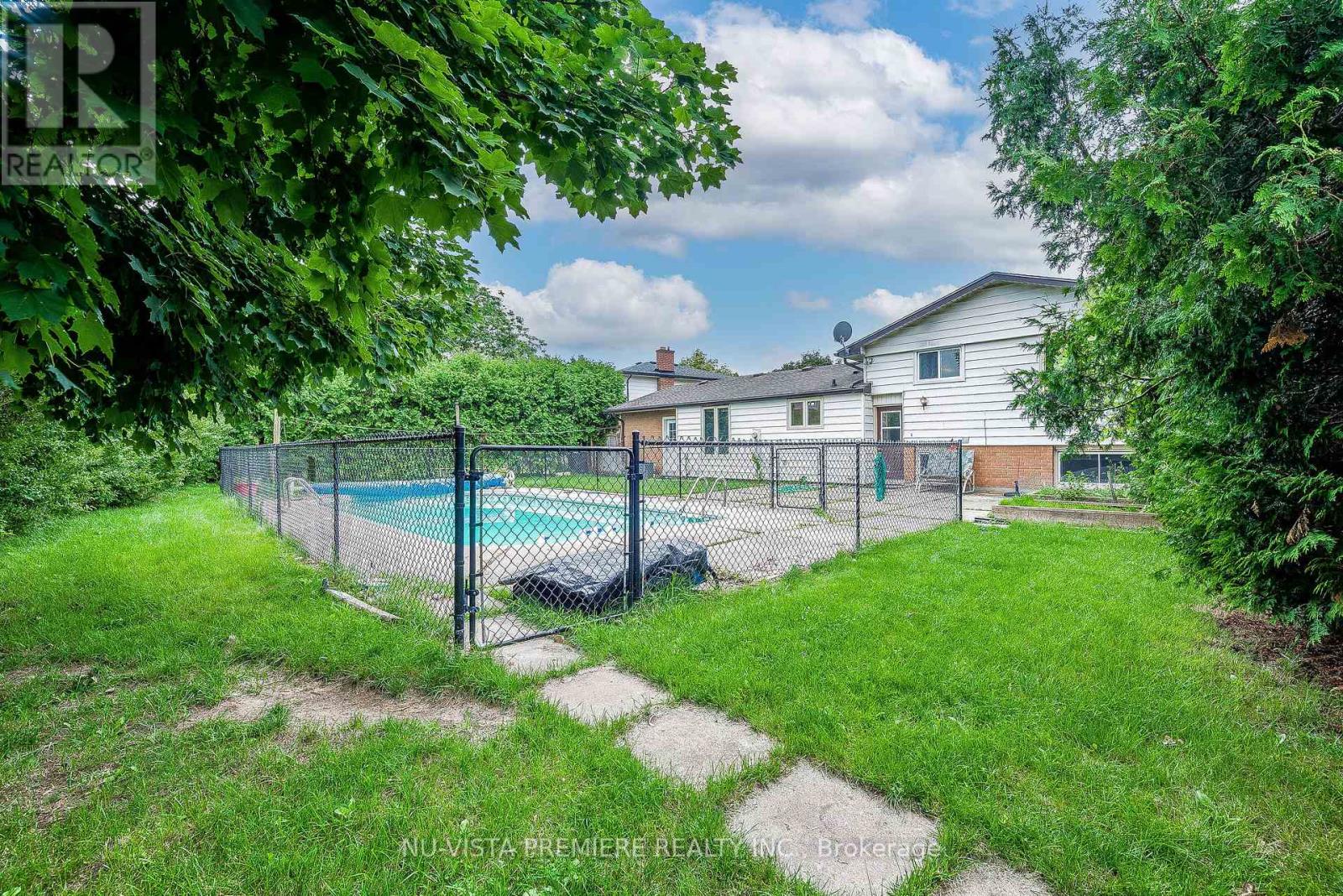 Photo 32 of 39 for 57 Mctaggart Crescent