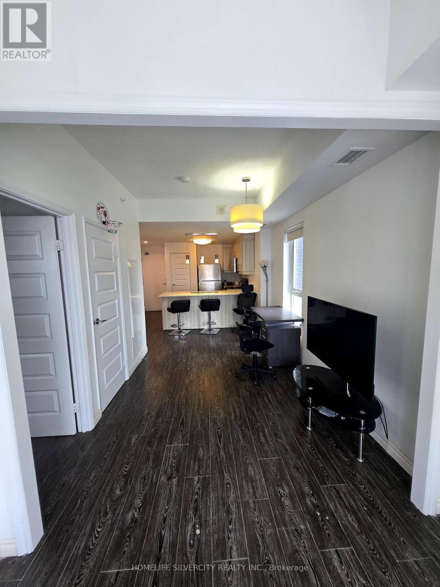 905-Tower 1 - 158 King Street N, Waterloo, Ontario  N2J 2Y2 - Photo 8 - X12152637