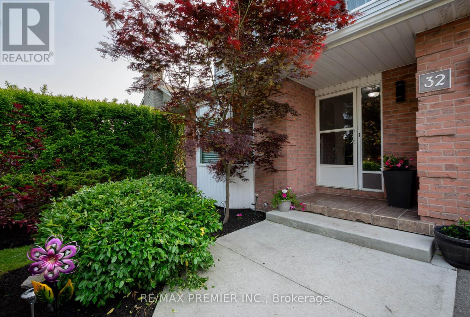 Property at 32 BUCHANAN DRIVE image 2