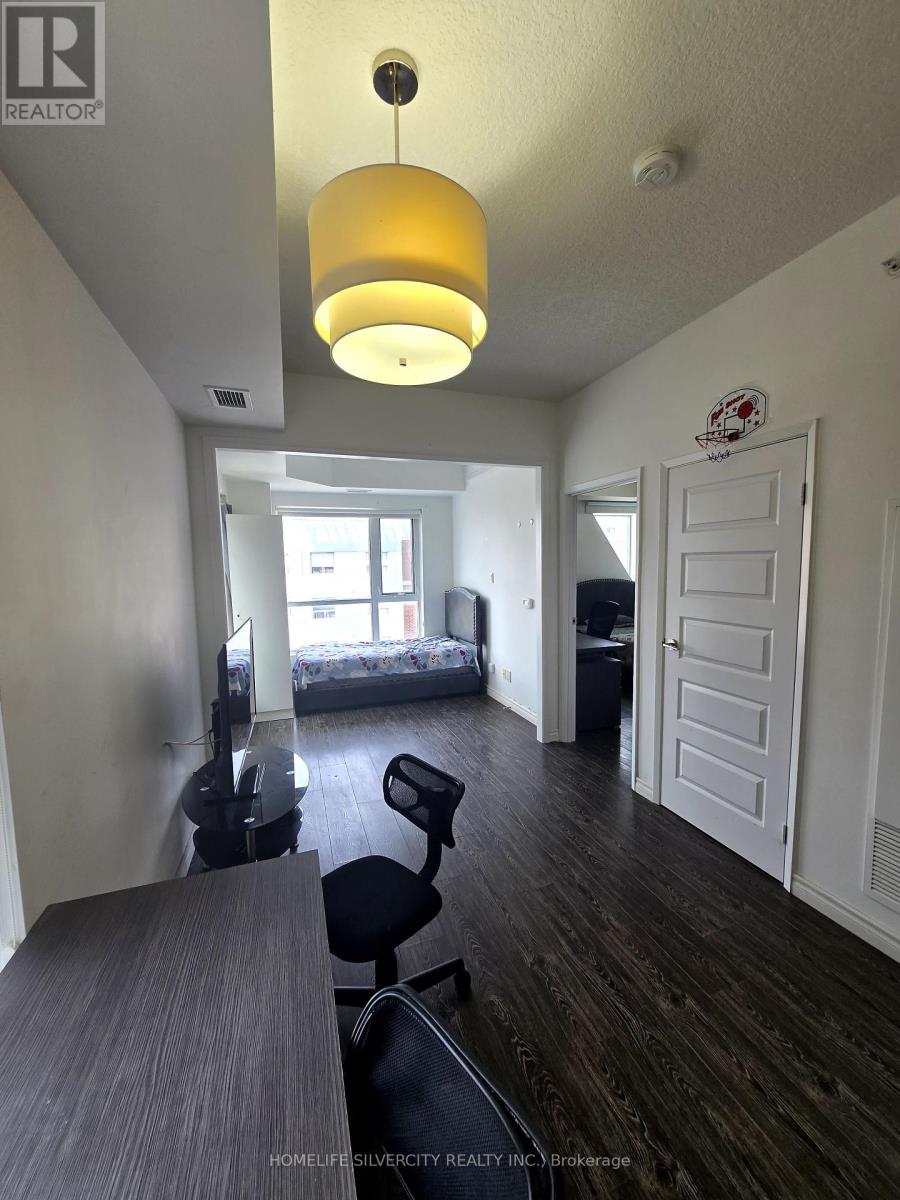 905-Tower 1 - 158 King Street N, Waterloo, Ontario  N2J 2Y2 - Photo 9 - X12152637