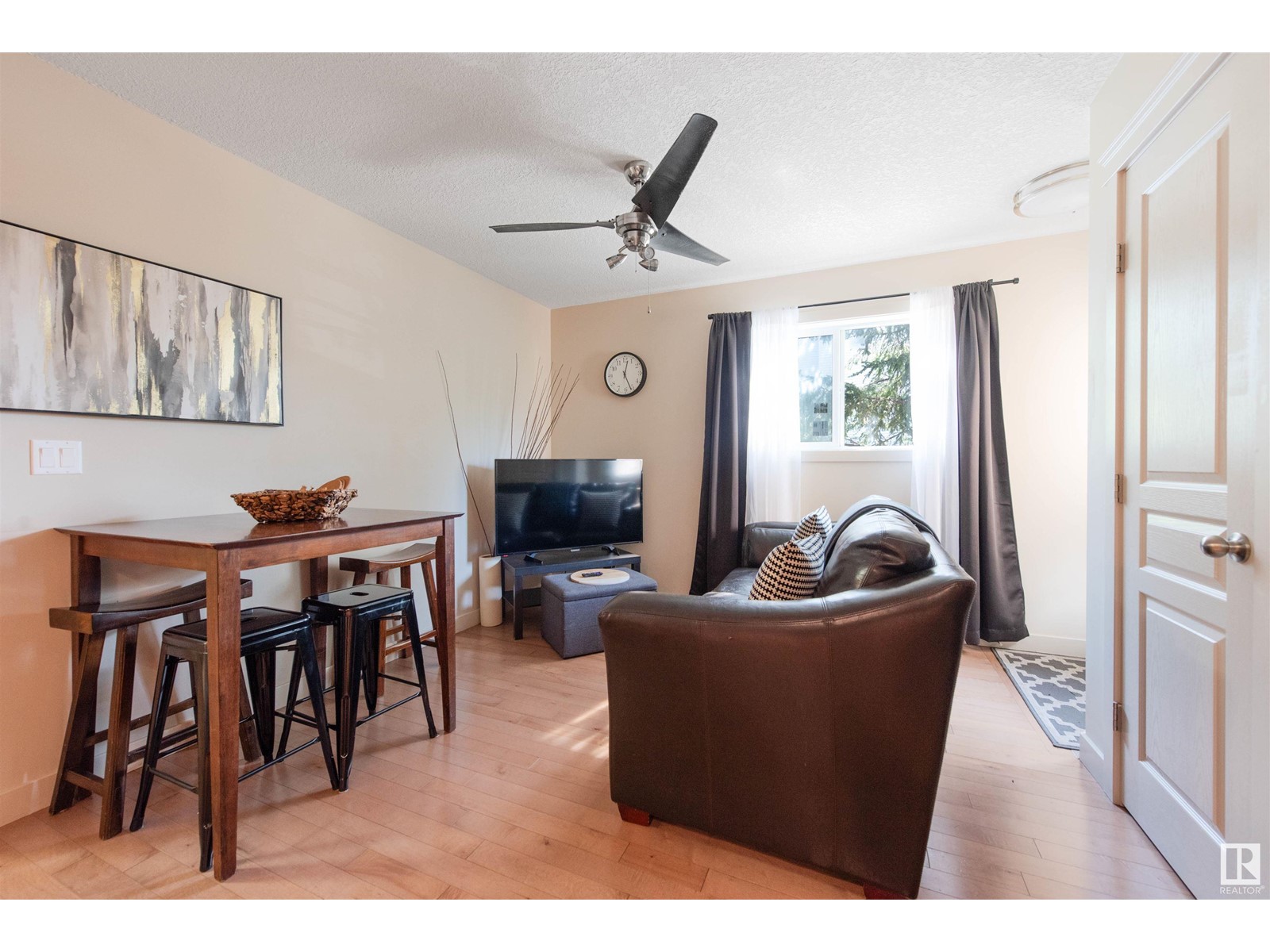 Property at 11436 97 ST NW image 5