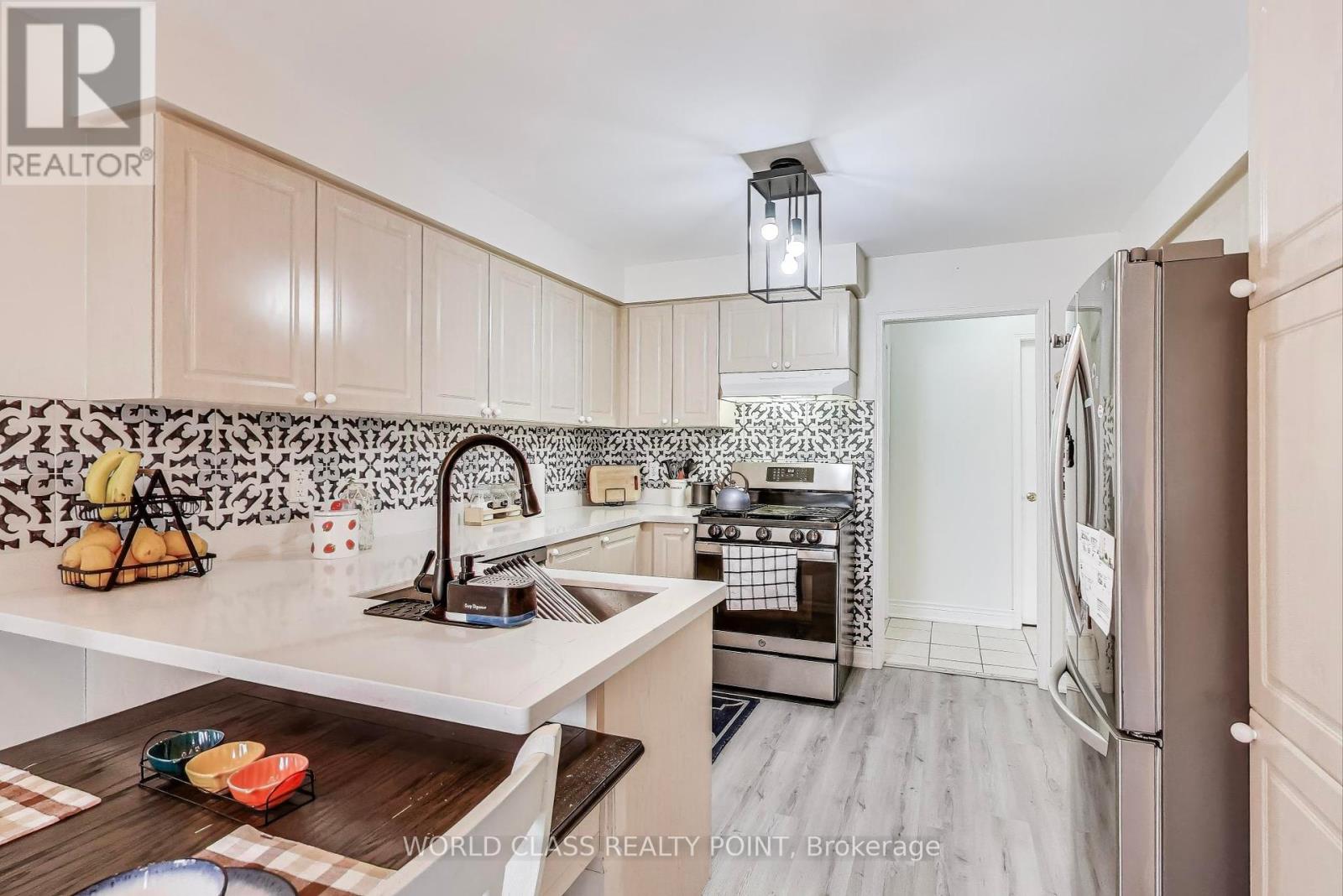 16 Melina Lane, Whitby (Brooklin), Ontario  L1M 2H8 - Photo 11 - E12193851