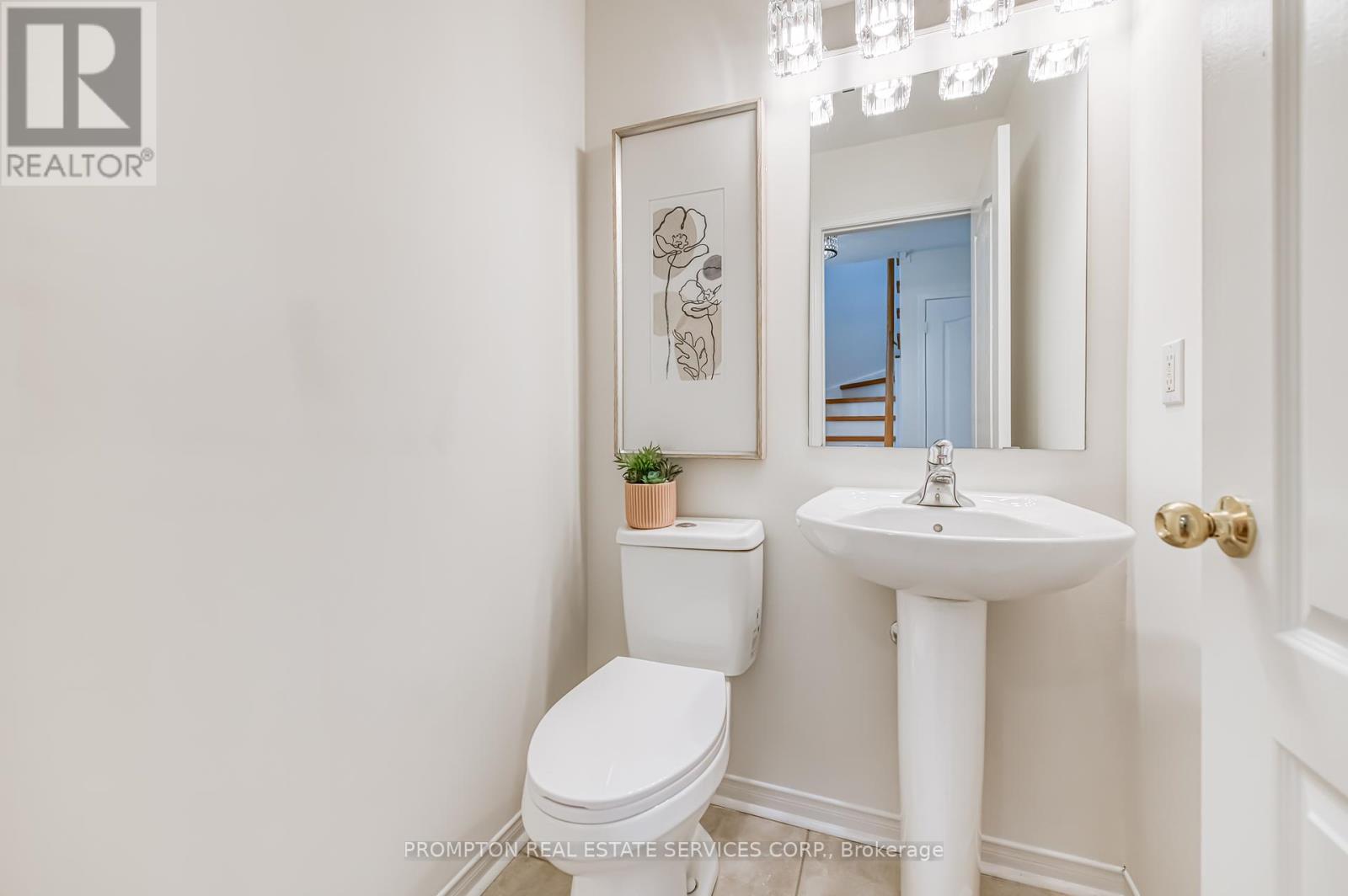 5 Casemount Street, Aurora, Ontario  L4G 7V6 - Photo 15 - N12193806