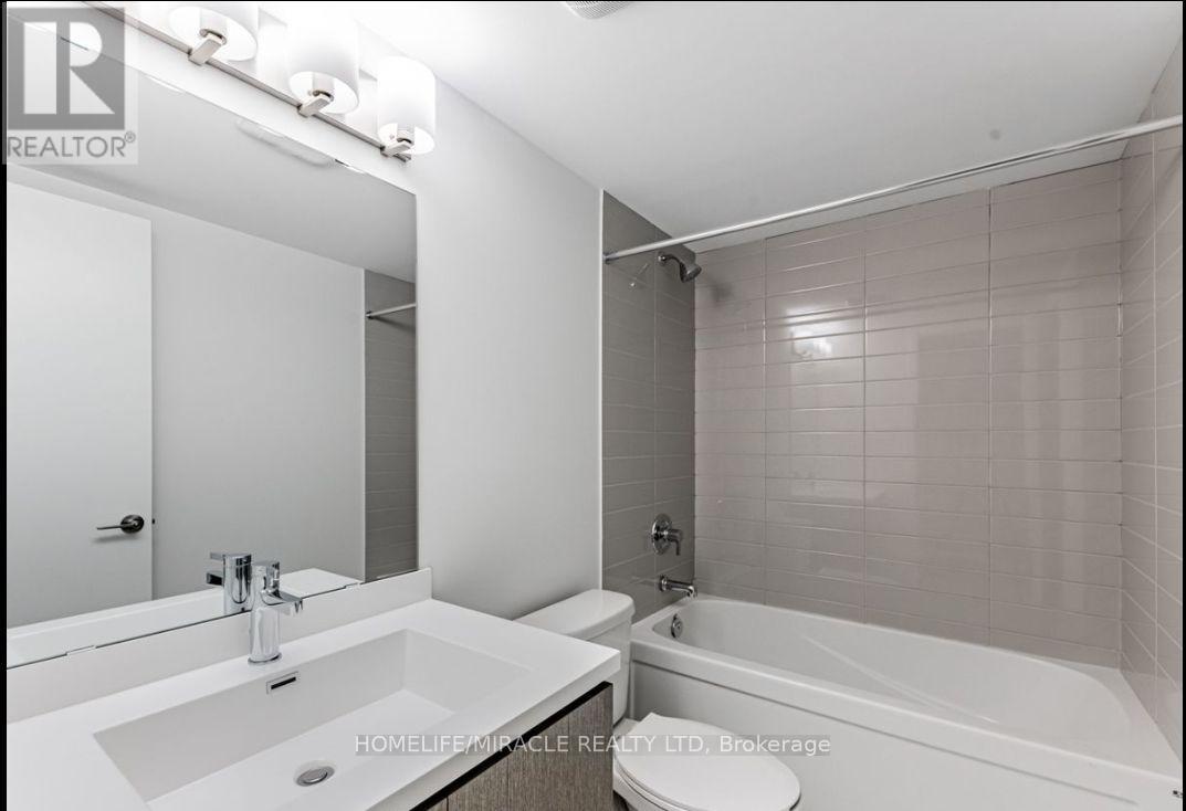 Th88 - 39 Honeycrisp Crescent, Vaughan (Vaughan Corporate Centre), Ontario  L4K 0M7 - Photo 12 - N12193816