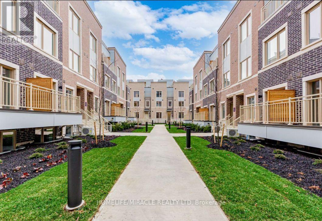 Th88 - 39 Honeycrisp Crescent, Vaughan, Ontario  L4K 0M7 - Photo 13 - N12193816