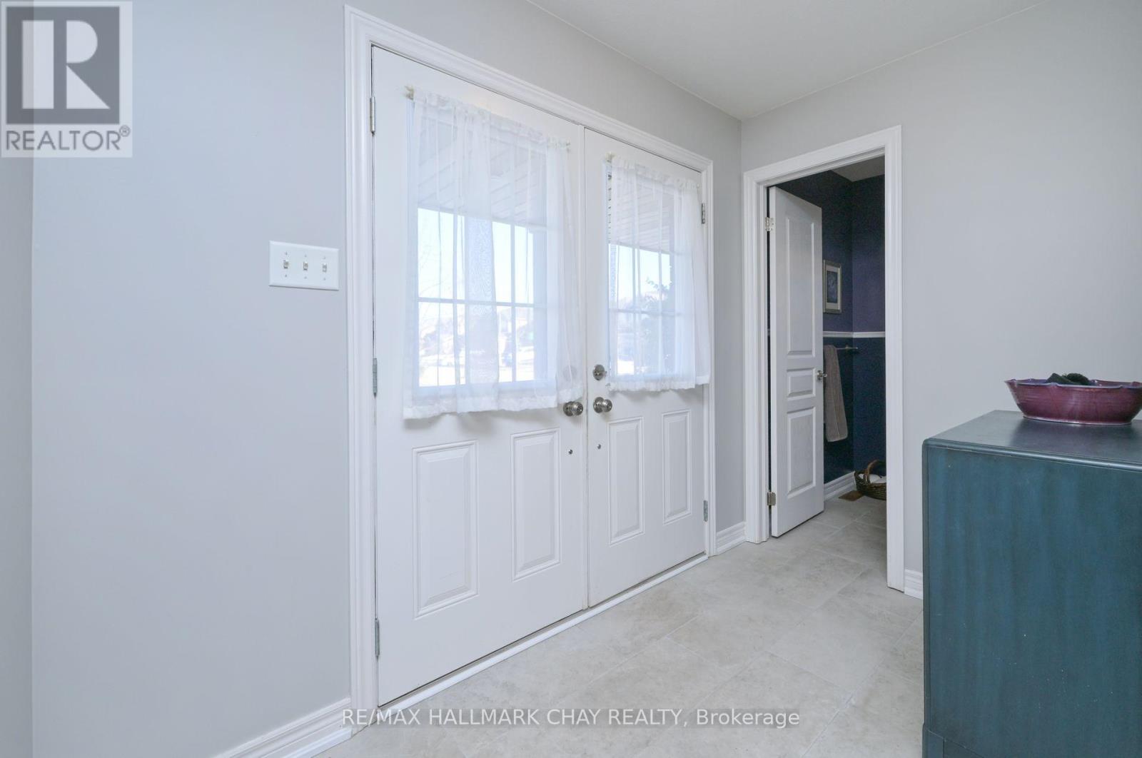 88 Anderson Road, New Tecumseth, Ontario  L9R 0B2 - Photo 5 - N12193818