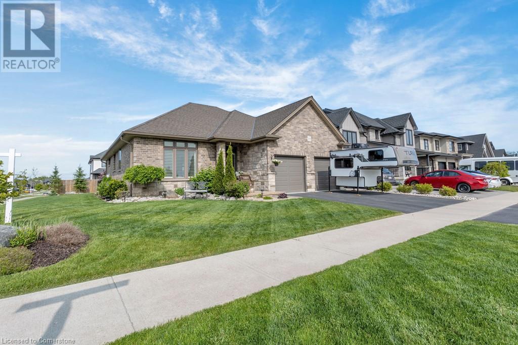 100 Tamarack Boulevard, Woodstock, Ontario  N4S 0E2 - Photo 3 - 40737121