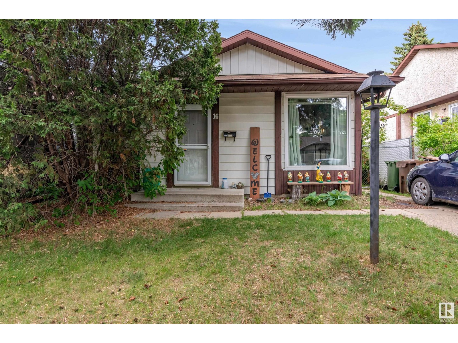 Property at 16 GARETH PL image 1
